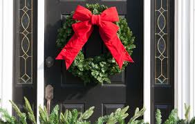This tutorial will show you exactly what to do! Christmas Porch Decorations