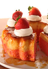 Pastel Imposible De Fresa Este Pastel De Flan De Fresas Es Todo Un Rompecorazones Compartelo Sin Recelo Y Veras Como En Pastel De Flan Pastel Imposible Tortas