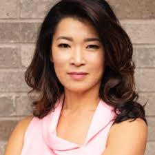 VIVIAN LEE (@IamVivLee)