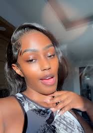 Gloria Bugie at Chomaz Lounge Masaka