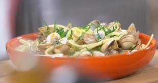recette linguine vongole aux coques petits plats en equilibre tf1 petits plats en equilibre recette linguine linguine