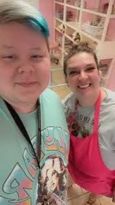 Last minute cupcake cake orders by Saturday?