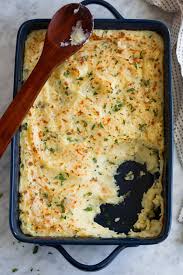 Mashed Potatoes With Two Kinds Of Cheese For This Recipe Potatoes Are Boiled And Mashed Then You Baked Mashed Potatoes Parmesan Mashed Potatoes Potato Recipes