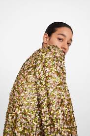 Schwarze & rote kurze kleider aus samt, jeans, leder & satin für jeden frauentyp. Kurzes Kleid Mit Pailletten Alles Anzeigen Dress Time Damen Corner Shops Zara Deutschland Sequin Dress Short Sequin Dress Dresses