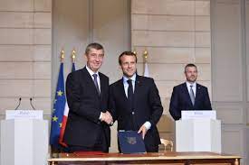 Chancellerie consulaire lieu de travail : Republique Tcheque France Ambassade De La Republique Tcheque A Paris