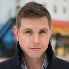 Big buzz, small market: Meta's smartglasses are a specialty gadget this  holiday