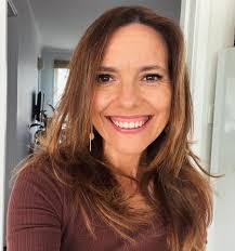 Helen Vlahos's Instagram, Twitter & Facebook