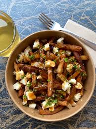 Le Quebec Debarque A Limoges Avec La Poutine L Homme En Bleu
