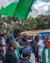 Prophet Isa El-Buba dodao/la je novu...