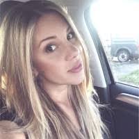 Sara Schnell's Instagram, Twitter & Facebook