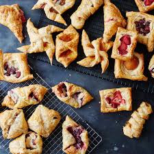 Granulated sugar, ground cinnamon, large egg, granny smith apples and 1 more. How To Make Danishes