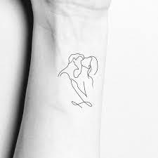 Coppia intima che si bacia tatuaggio temporaneo a linea continua  tatuaggio  di coppia a linea singola  tatuaggio di contorno femminile contemporaneo -  Etsy Italia