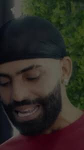 🧏‍♂️✨👌 • • • #arcangel #reflexiones #lirycs #juanjo_lirycs #dignidad...