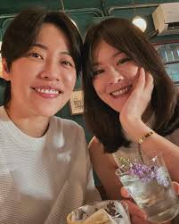 上週末昆蟲課點名的時候發現有一組親子跑錯班了他們應該是上午第一堂課卻記錯時間參加了下午的課