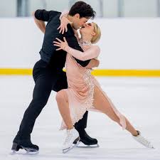 Audio starts at 0.21 ice dancers kaitlyn weaver and andrew poje play a round of 'how well do you know your partner?' Ice Dance Kaitlyn Weaver Andrew Poje Canada Photo C Danielle Earl Kaitlyn Weaver Figure Skating Costumes Ice Dance