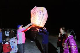 宜蘭頭城農場 天燈diy製做大公開 放天燈祈福活動 熊本一家の生活紀實 sky lanterns lanterns places to visit