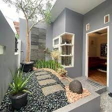 Hiasan atau dekorasi secara khusus berfungsi sebagai penghias, pemanis, atau penambah nilai pada suatu desain. Tanaman Hias Dan Pembuatan Taman Minimalis Dekorasi Taman Shopee Indonesia