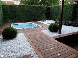 Swimmingpool Im Garten Inspiration Von Pool Garten Kaufen Wirlpool Garten Blumenbeet Gartengestaltung