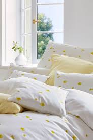 Gelbe Aquarell Blumen Auf Bio Bettwasche Bettwasche Satin Bettwasche Bett