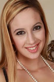 Renae Morgan's Instagram, Twitter & Facebook