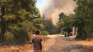 Ενεργοποιήθηκε το 112 λόγω της δασικής πυρκαγιάς που έχει ξεσπάσει στην ευρύτερη περιοχή σταμάτας και . Ko A 2q2 9hmlm