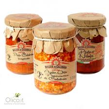 Ingredienti 350 g spaghetti 3 spicchi aglio q.b. Promo Delizie Di Calabria Pesto Calabrese Aglio Olio Peperoncino Nduja