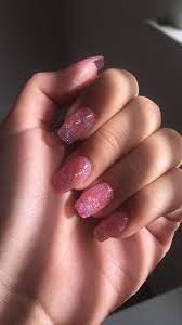 Your Fingernails May Possibly Reveal Diseases In The Body Pink Glitter Nails Squoval Nails Glitter Nails Acrylic