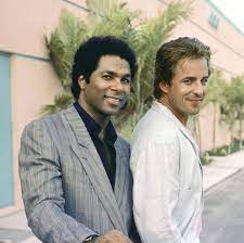 Miami vice star don johnson's son jesse is his lookalike, and fans of the johnson family are wasting no time making their feelings about this known. Knives Out Star Don Johnson Hints Miami Vice Will Be Revived