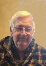 Amanda Degroot's Instagram, Twitter & Facebook