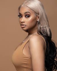 Heather Rose's Instagram, Twitter & Facebook