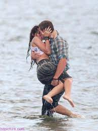 صور احضان رومانسية للعشاق 2017 liam hemsworth and miley miley cyrus liam hemsworth