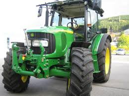 Il design a telaio integrale john deere è una piattaforma solida che assorbe e resiste ai carichi e agli urti provenienti dalle ruote, gli attrezzi pesanti e i caricatori frontali. 16000 Euro Trattore Agricolo John Deere 5820 Vendita Usato Compro Agricolo Trattore John Prezzo Annunci Gratis Emacchinari