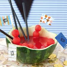 Melonenbowle Fur Starke Kerle Rezept Melonen Bowle Melonenbowle Bowle Rezept