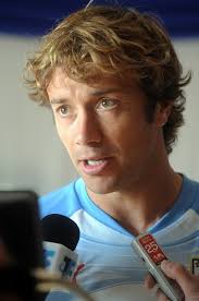 Calma, Camila: Deuses da Copa