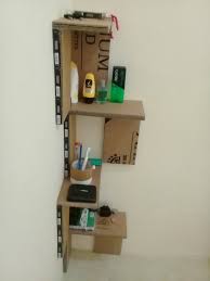 Selain istana, anda juga bisa menyulap kardus bekas menjadi mobil. Ide Spesial 44 Cara Membuat Rak Dinding Tempel Dari Barang Bekas