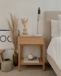 Nachttisch Fur Boxspringbett Aus Holz Zimmer Schlafzimmer Inspirationen Einrichten Und Wohnen