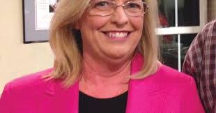 Carrie Spear's Instagram, Twitter & Facebook