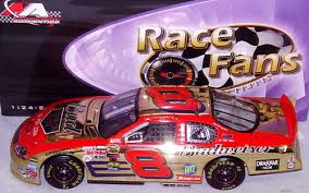 He started racing in piston cup in 2000 and won piston cup rookie of the year that year. 2005 Dale Earnhardt Jr 1 64 Budweiser Test Car Bud On Car Winners Circle Sport Touring Cars Expertindiatours Toys Hobbies