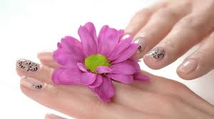 Lan Nails Spa advertisement