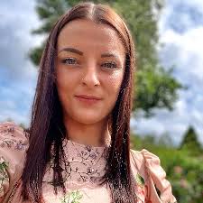 Terri-Louise Ballard is fundraising for Cancer Research UK