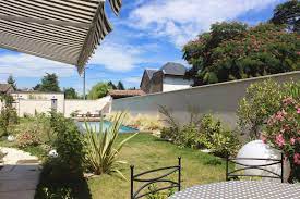 De la chambre au jardin. De La Chambre Au Jardin Destination Beaujolais