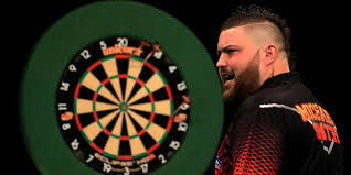 Andy hamilton strikes perfection on day two of the pdc winter series! Video Darts Crowd Goes Berserk For Premier League Nine Darter Business Insider