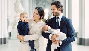Herzog von värmland seit dem 13.mai 1979. Carl Philip Sofia Zeigen Ihre Susse Familie News At