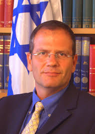 Seniors celebrate renewed freedom at Cedar Sinai Park