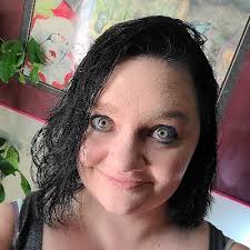 Christine Bateman (@Christine3785)