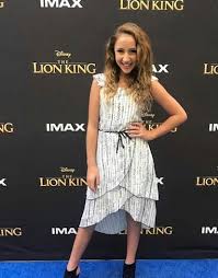 She is already making waves in the entertainment industry. Ava Kolker Bio Age Tv Career Dating Net Worth Height Instagram