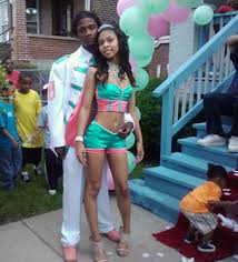 I Look Better Without Prom Dress Funny Pictures Hilarious Jokes Meme Humor Walmart Fails Funny Dresses Awkward Prom Photos Prom Dress Fails