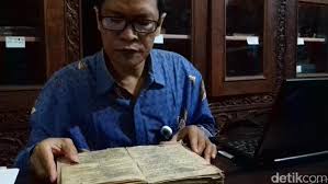 Baik, sarana ini diberi nama mustika pemikat sukma. Ada Mantra Pemikat Wanita Di Primbon Mangkuprajan Begini Bunyinya