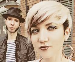 Well Hung Heart mají kecy