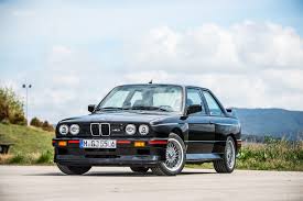 Let the adrenaline course through your veins while the motorcycle is beneath you. Video Petrolicious Takes A Look Back At The Bmw E30 M3 Sport Evolution